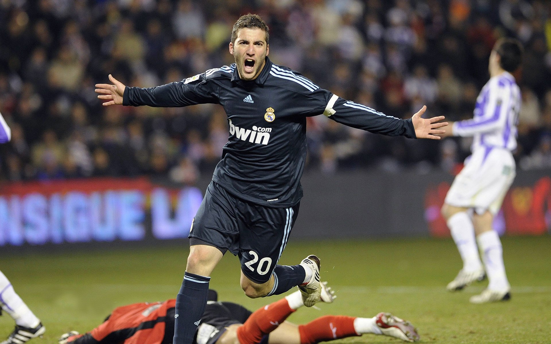 “足球+现代文学”融合，打造文化新品牌，足球文化文字